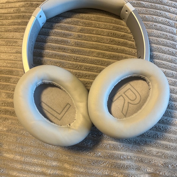 Anker Soudncore Life Q20  Active Noise Cancelling HeadP, Bluetooth Gray color - Picture 12 of 12